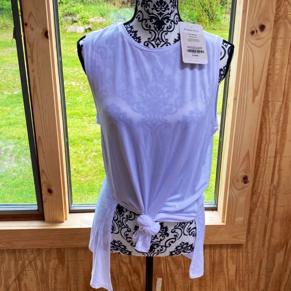 New Fabletics work out tank